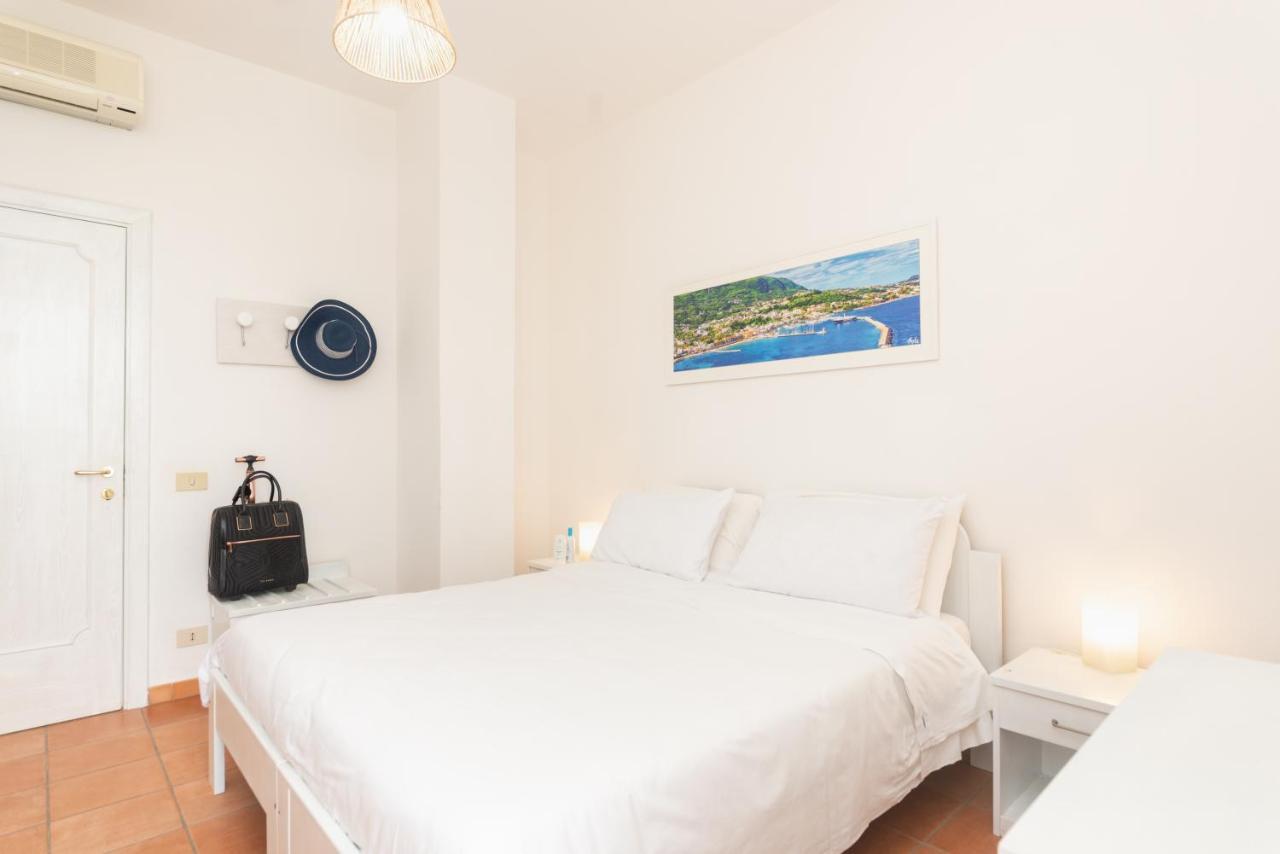 Villa Bina Sea Hotel Sant'Angelo  외부 사진