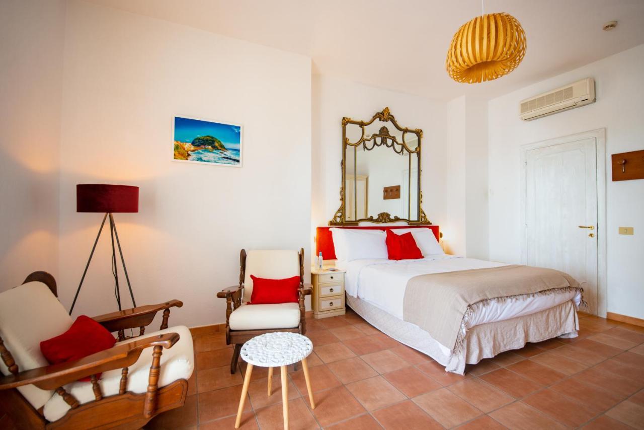 Villa Bina Sea Hotel Sant'Angelo  외부 사진