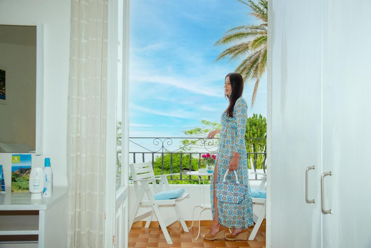 Villa Bina Sea Hotel Sant'Angelo  외부 사진