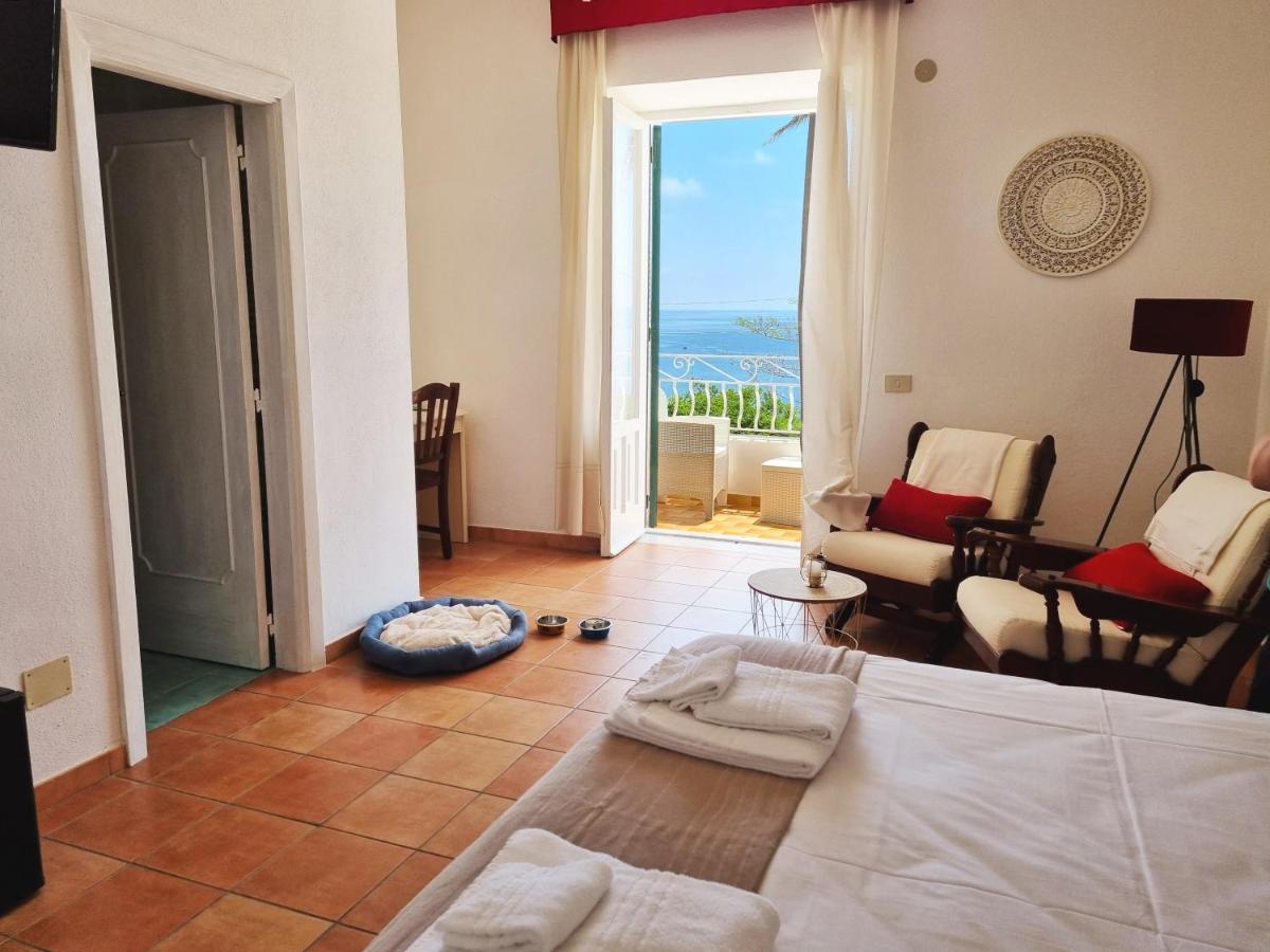 Villa Bina Sea Hotel Sant'Angelo  외부 사진