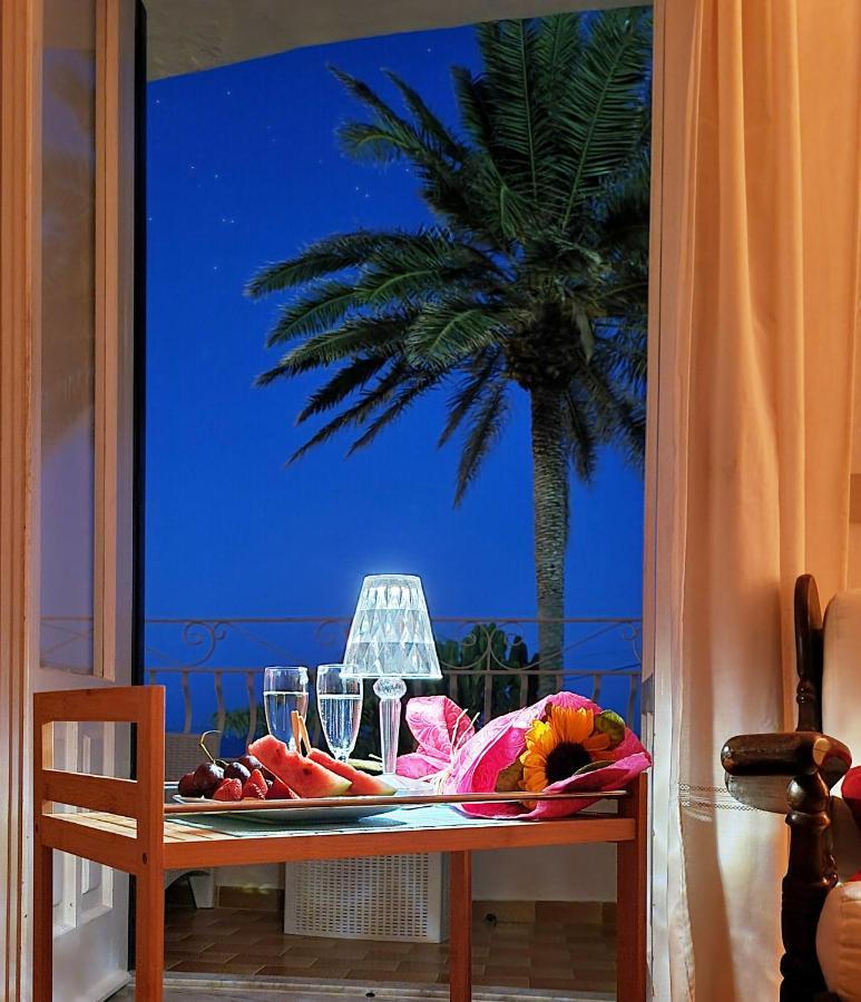 Villa Bina Sea Hotel Sant'Angelo  외부 사진